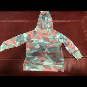 Patagonia Camo print- infant rashguard